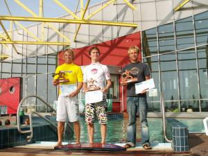 Stand-Up (von Links): Fabian Funk, Timo Eichner, J�rgen Rei�ing