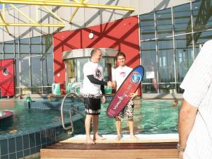Der Spezialpreis: ein Flowboard f�r den Shove-It von Timo Eichner