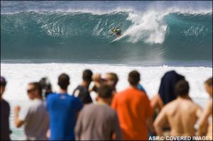 Kelly wei� wie man die Crowd beeindruckt