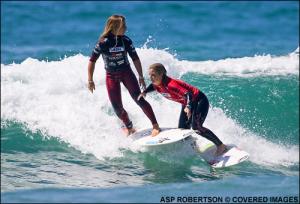 Clair Bevilacqua (Schwarz) und Rebecca Woods (Rot)